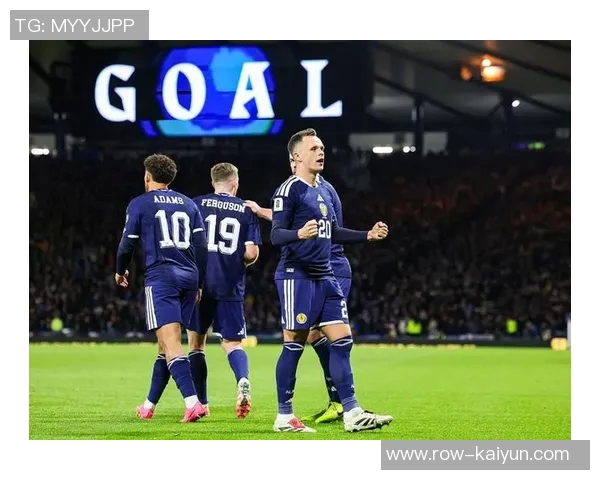 绝世倒勾+99分钟半场吊射！苏格兰4-2末轮逃生，28年后再入世界杯