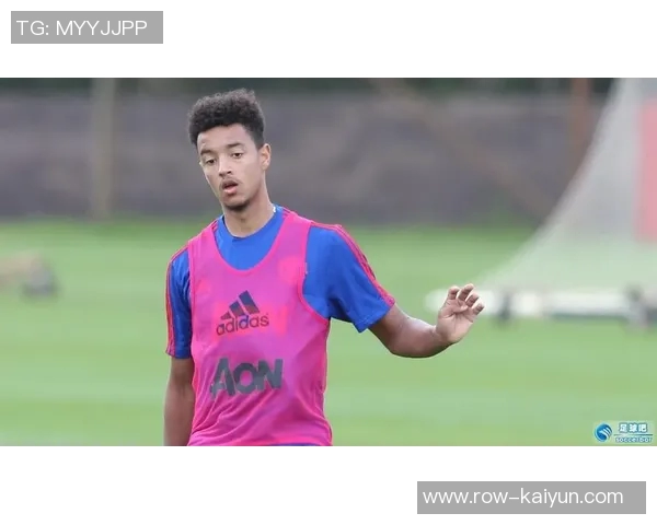 波兰世预赛名单:莱万、格拉巴拉回归,久乌科夫斯基首次入选